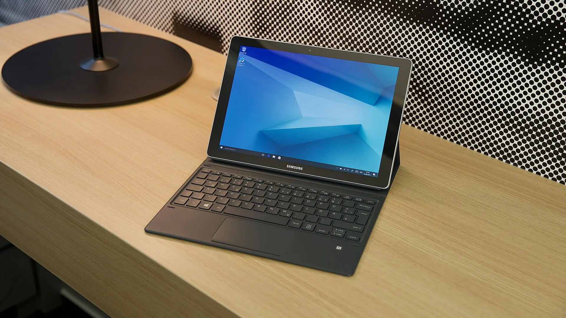 Portátil Samsung Galaxy Book en el taller de TecInfoBCN Barcelona