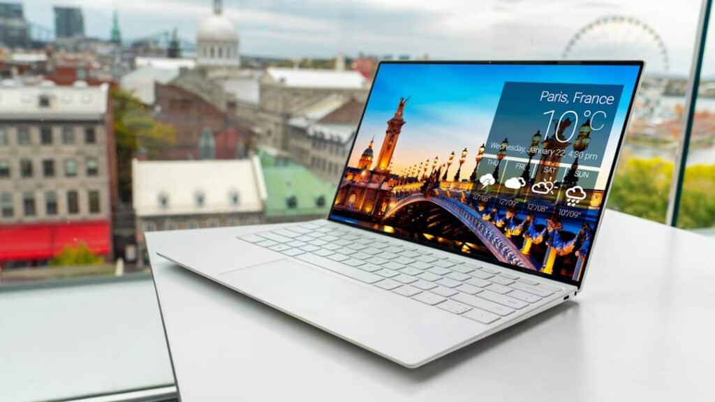 Cambio Pantalla Samsung Galaxy Book3: AMOLED 15.6